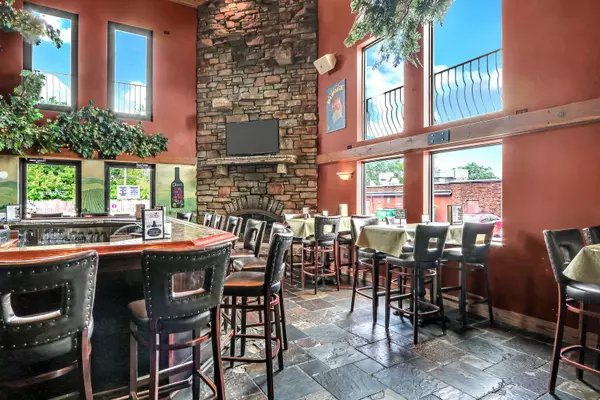 Gurnee, IL 60031,7680 Grand AVE