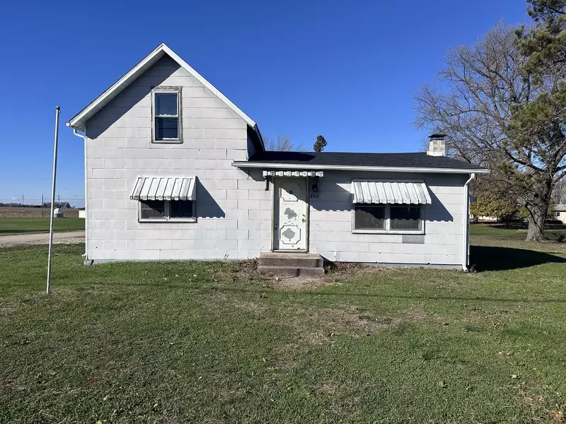 305 W Commercial ST, Lyndon, IL 61261