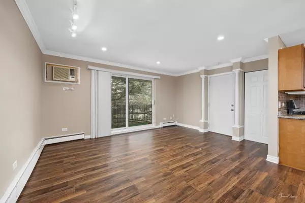 Worth, IL 60482,10600 S Depot ST #2A