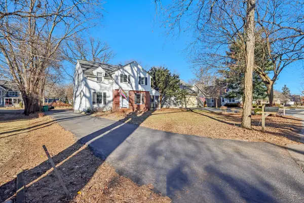 Lakewood, IL 60014,346 Cumberland LN