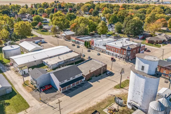 Malta, IL 60150,918 Waterstone WAY