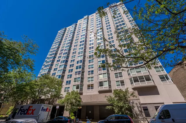 720 W Gordon TER #10N, Chicago, IL 60613