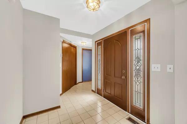 Aurora, IL 60504,2420 Harbor CT