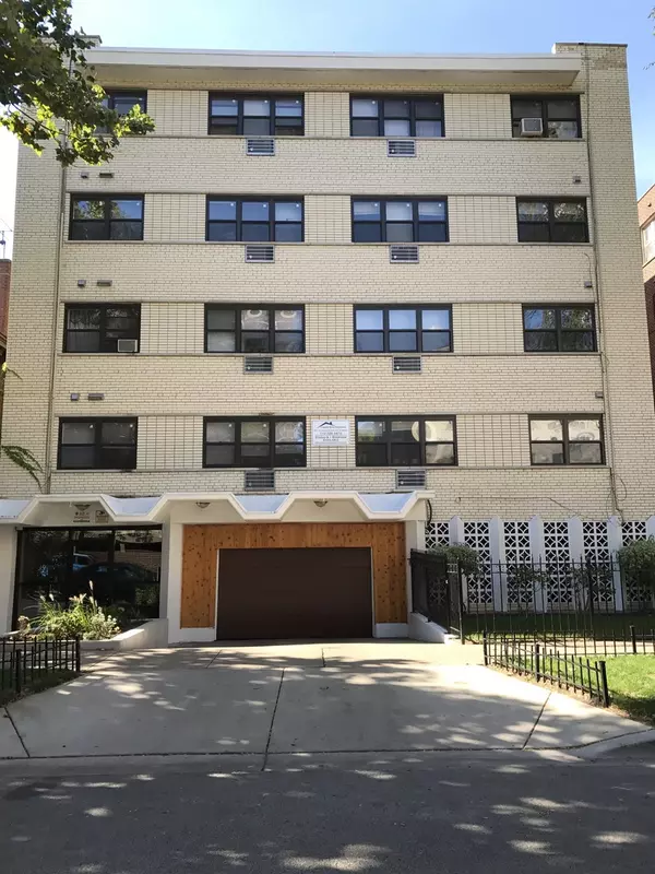 5940 N KENMORE AVE #204, Chicago, IL 60660