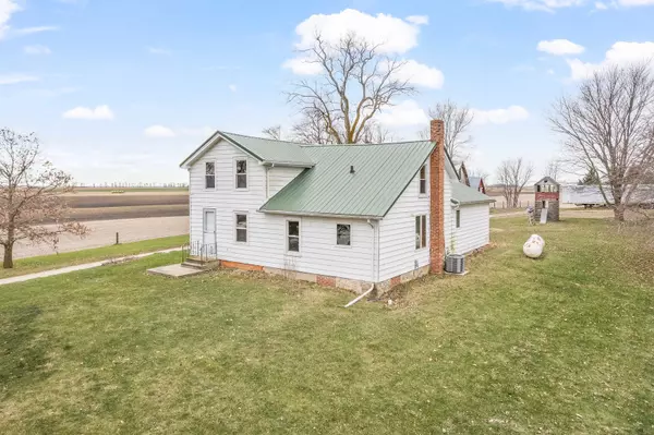 Somonauk, IL 60552,3809 Council RD