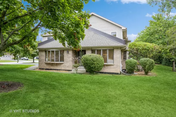 Flossmoor, IL 60422,229 Shea DR