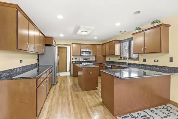 Crete, IL 60417,1280 Barbara CT