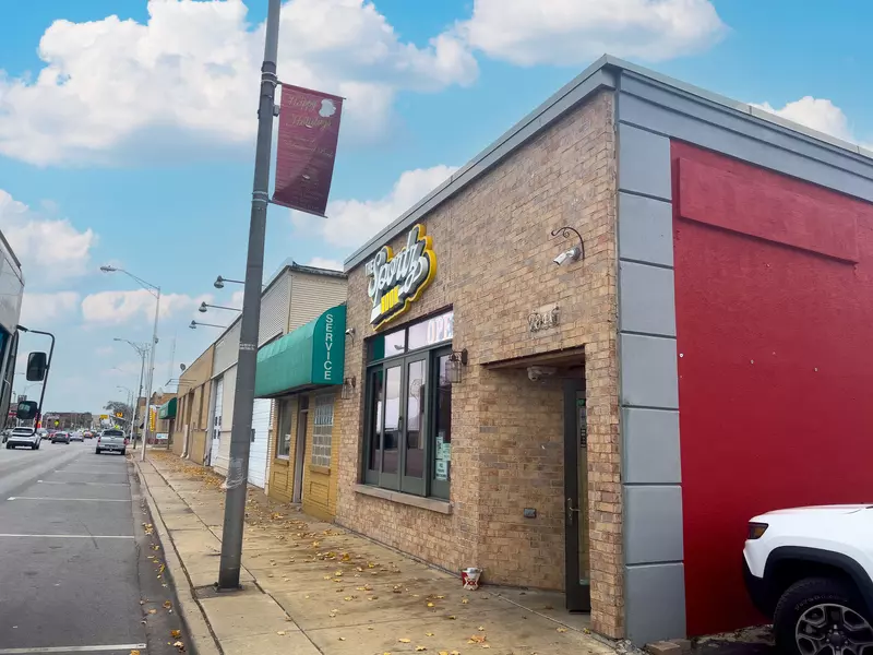7841 Grand AVE, Elmwood Park, IL 60707