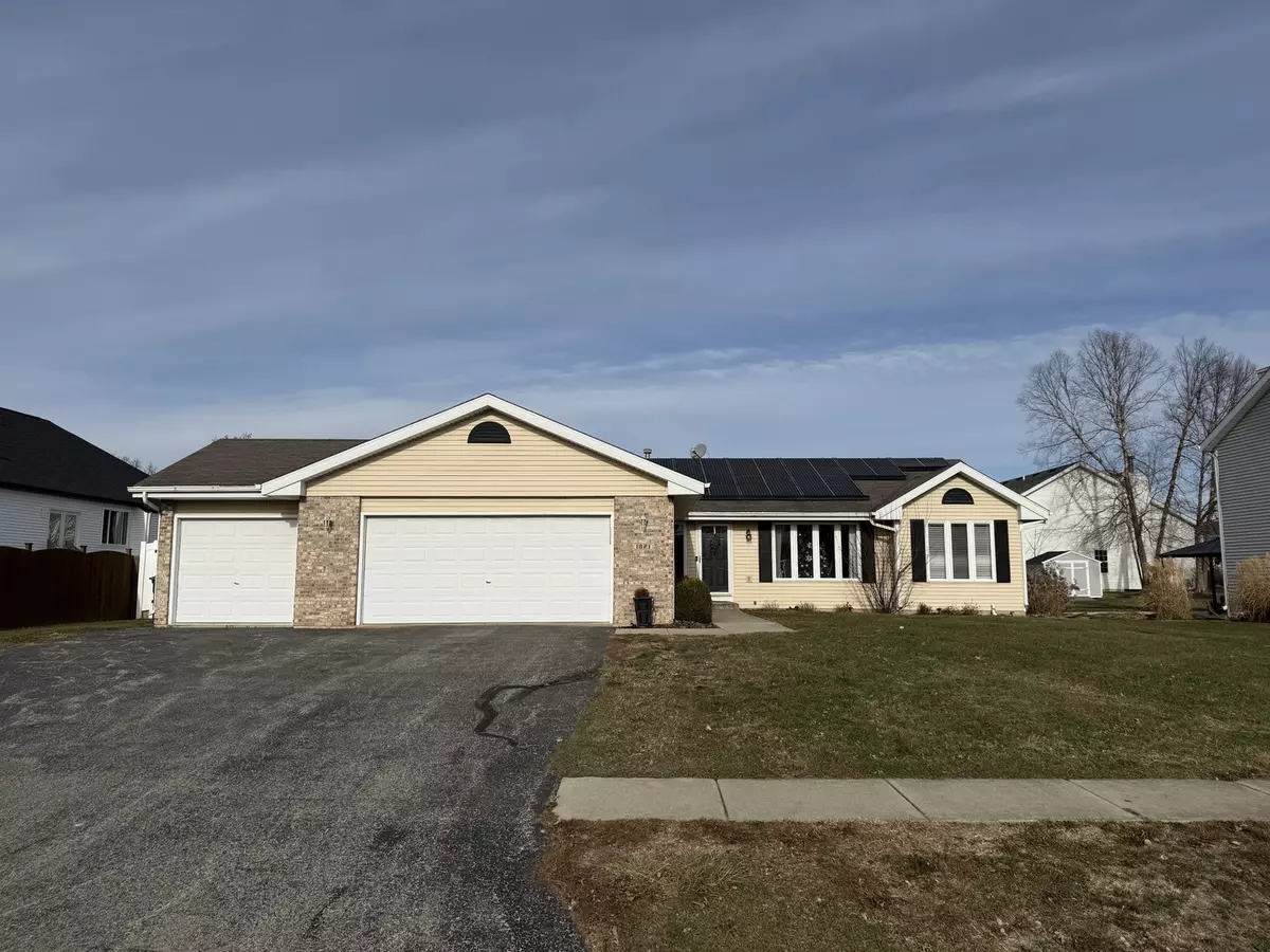 Byron, IL 61010,1821 Southfield LN