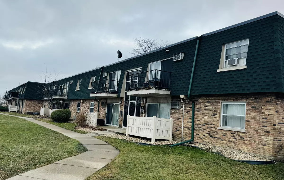 Palos Hills, IL 60465,8435 W 99th TER #5-302