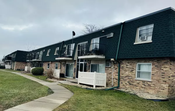 8435 W 99th TER #5-302, Palos Hills, IL 60465
