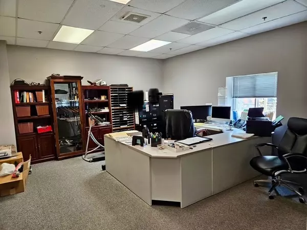 Normal, IL 61761,2224 W College AVE