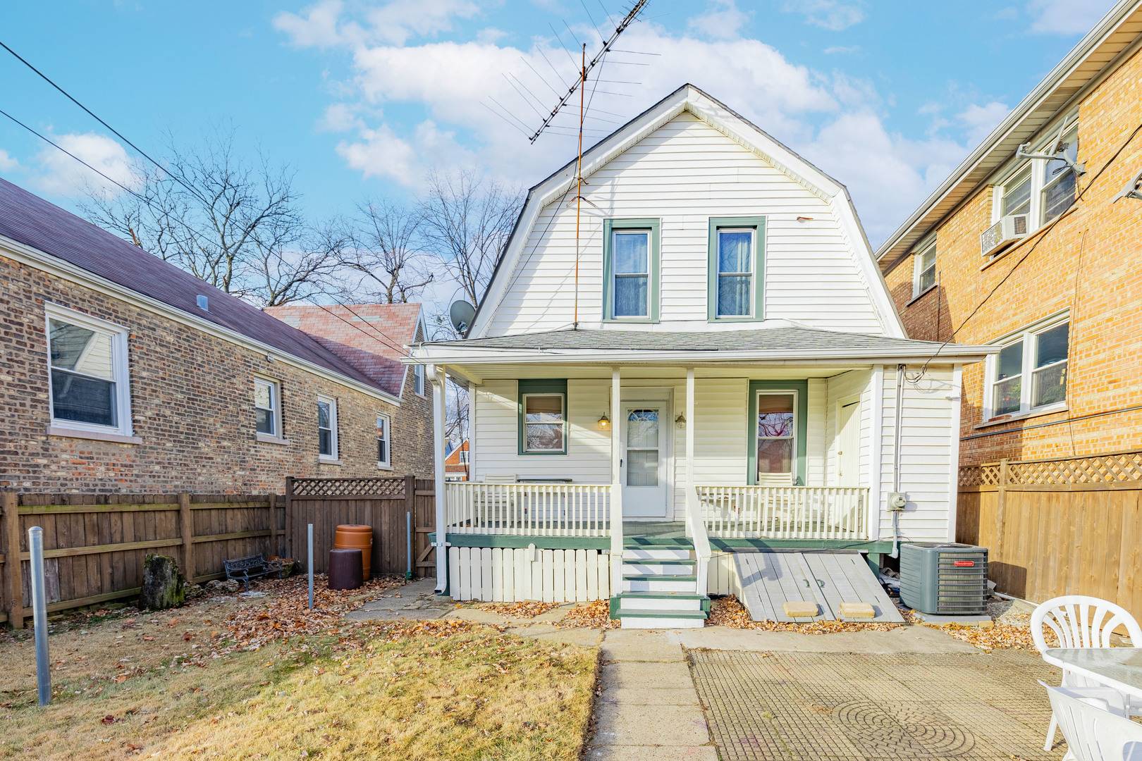 Cicero, IL 60804,2625 S 61st AVE