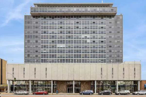 7234 W North AVE #701, Elmwood Park, IL 60707