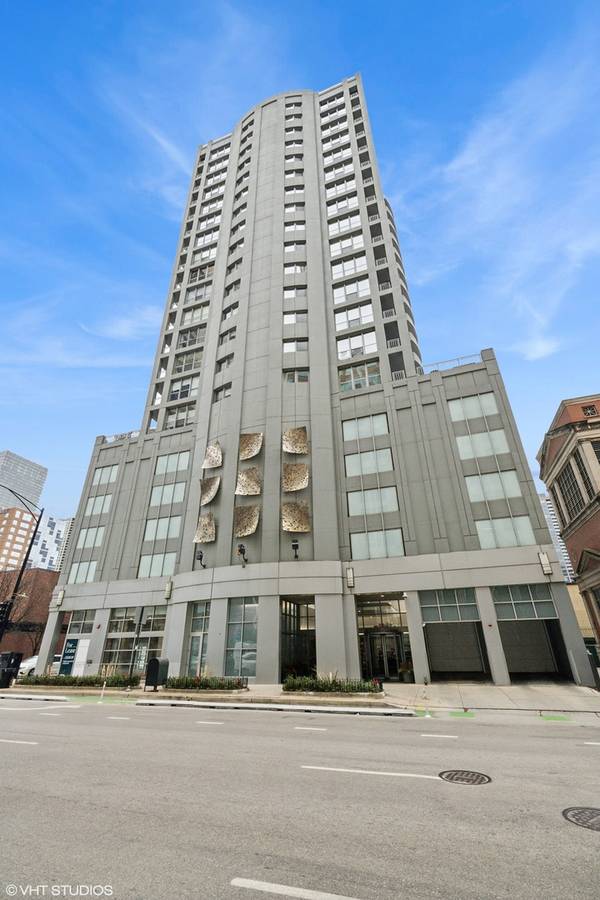 600 N Dearborn ST #1904, Chicago, IL 60654