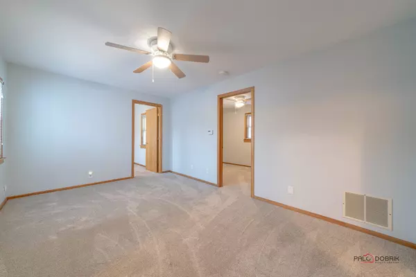 Highland Park, IL 60035,1250 Ridgewood DR