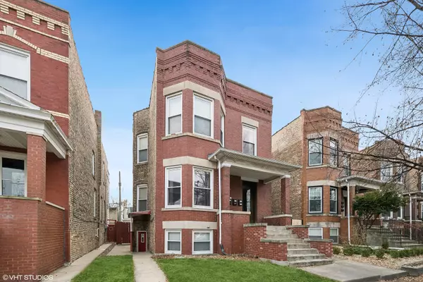 5009 W Montrose AVE, Chicago, IL 60641