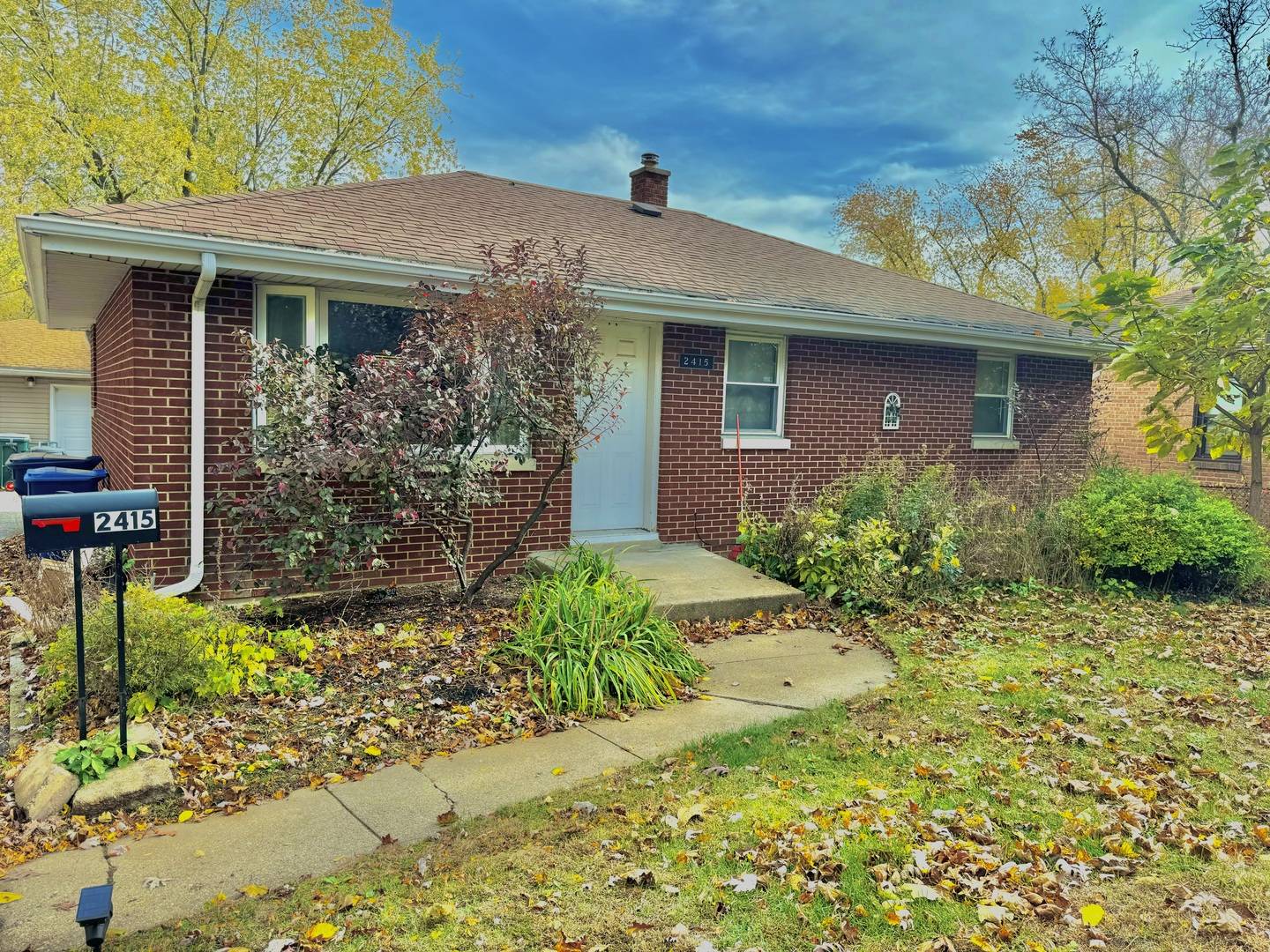 2415 N Sheridan RD, Waukegan, IL 60087