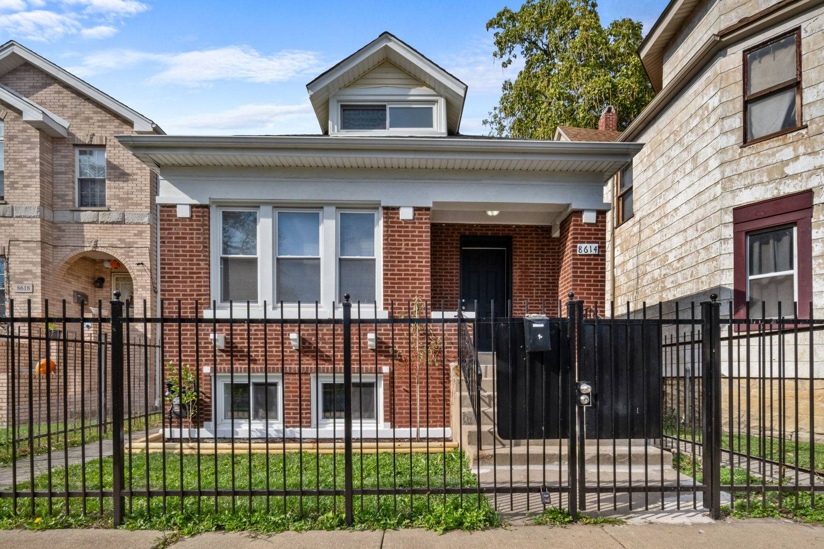 8614 S Morgan ST, Chicago, IL 60620