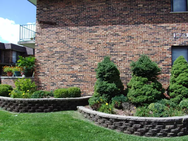 Oak Lawn, IL 60453,10418 S Pulaski RD #204C