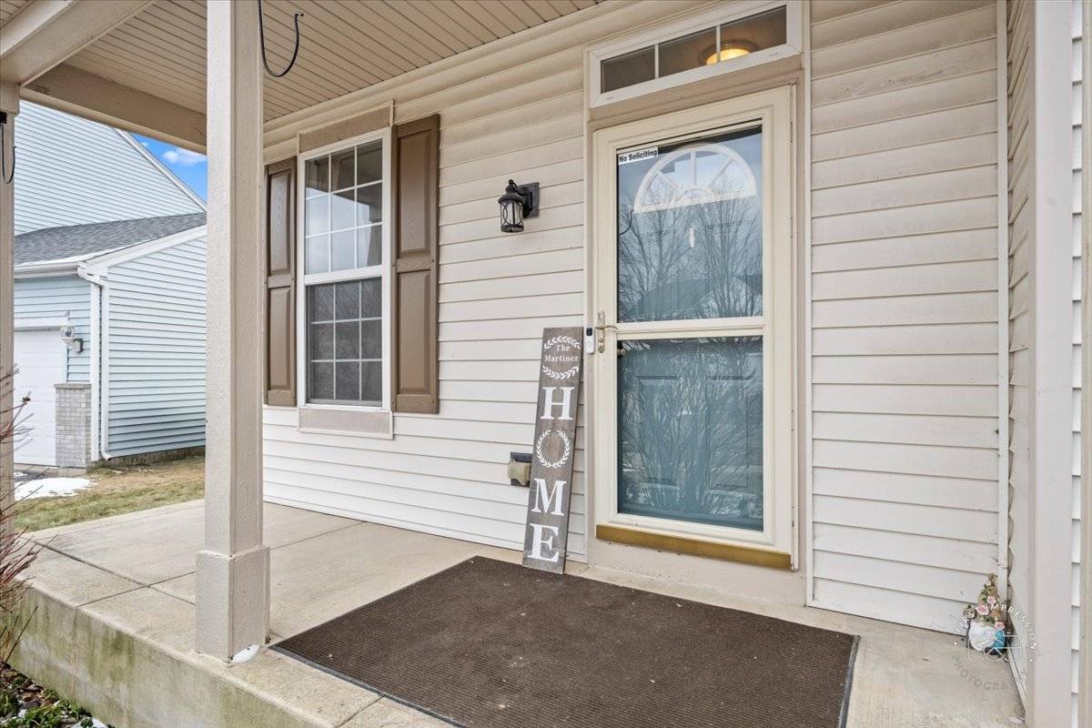 Cortland, IL 60112,148 E Lark AVE