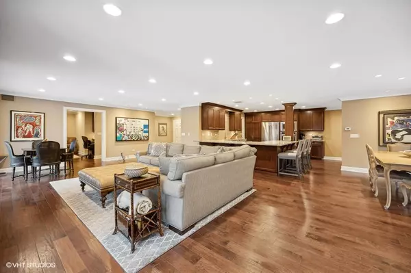 Northbrook, IL 60062,1800 Mission Hills RD #316