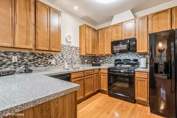 Johnsburg, IL 60051,2701 Kendall XING