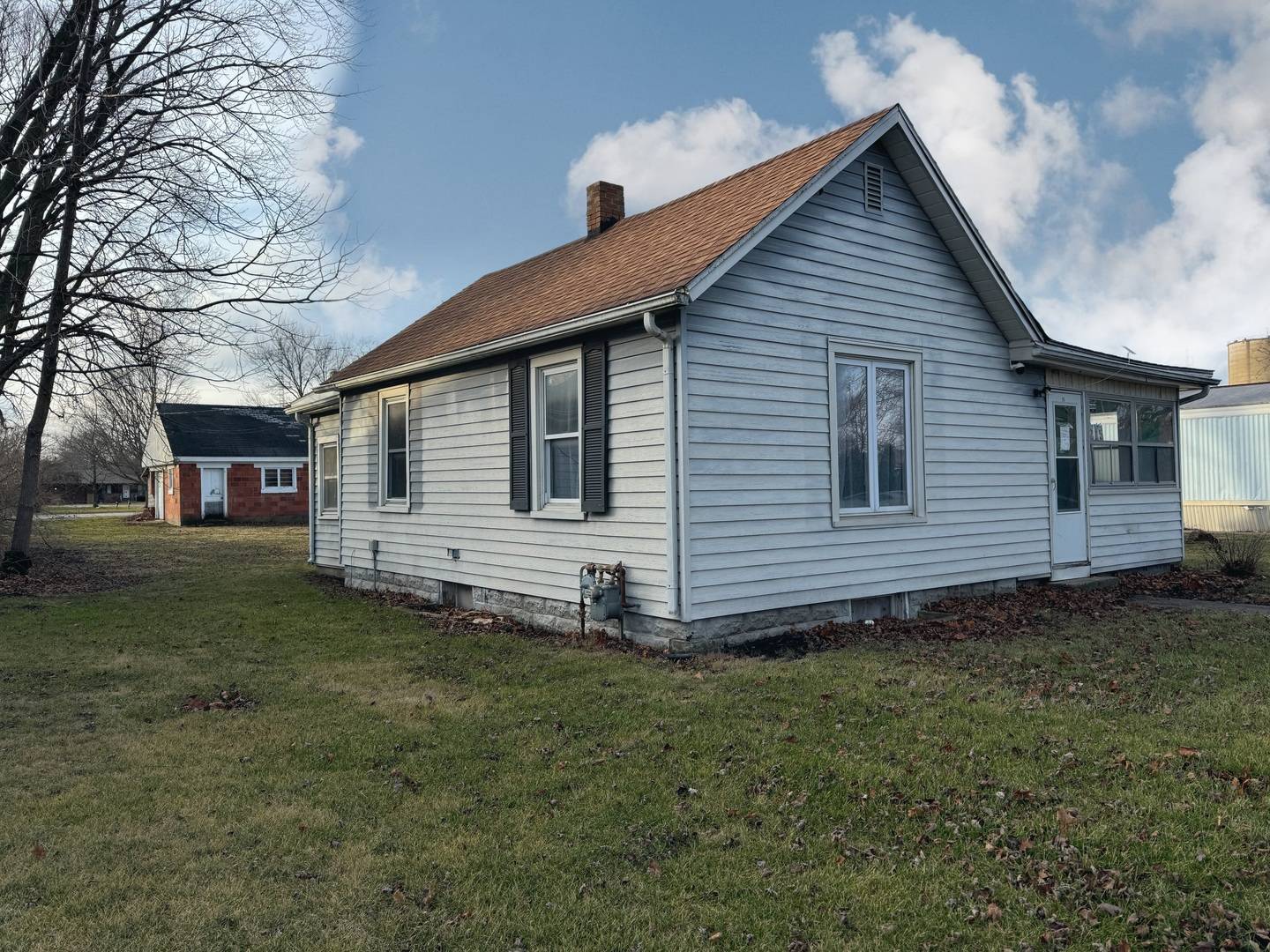 Flanagan, IL 61740,215 S Jackson ST