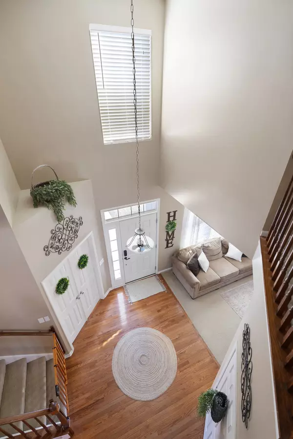 Volo, IL 60073,220 Cannon RD