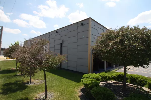 Schiller Park, IL 60176,9823 Lawrence AVE