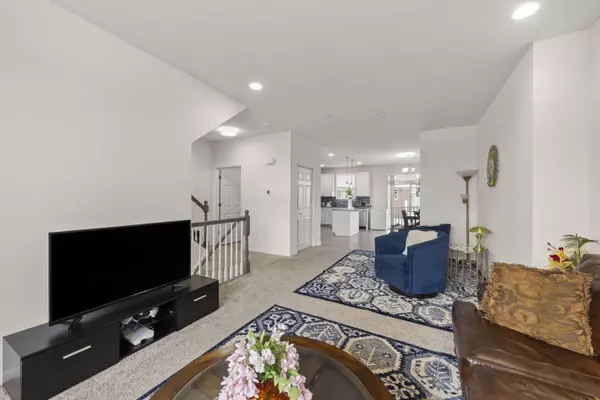 Naperville, IL 60564,4415 Monroe CT