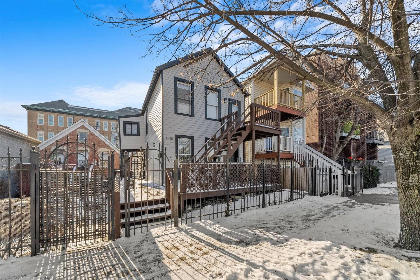 Chicago, IL 60608,1425 W 16th ST