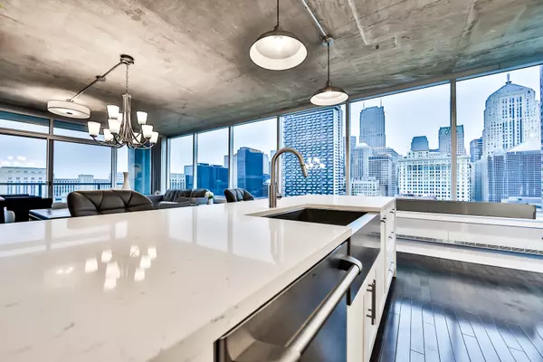 Chicago, IL 60607,611 S WELLS ST #1903