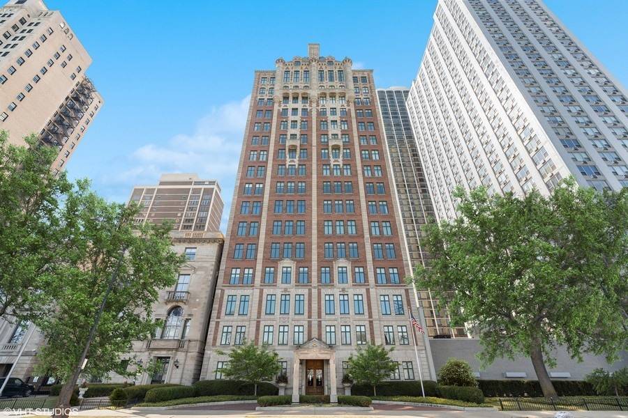 1540 N Lake Shore DR #8N, Chicago, IL 60610
