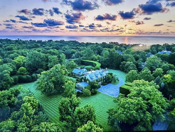 Lake Forest, IL 60045,930 E Rosemary RD