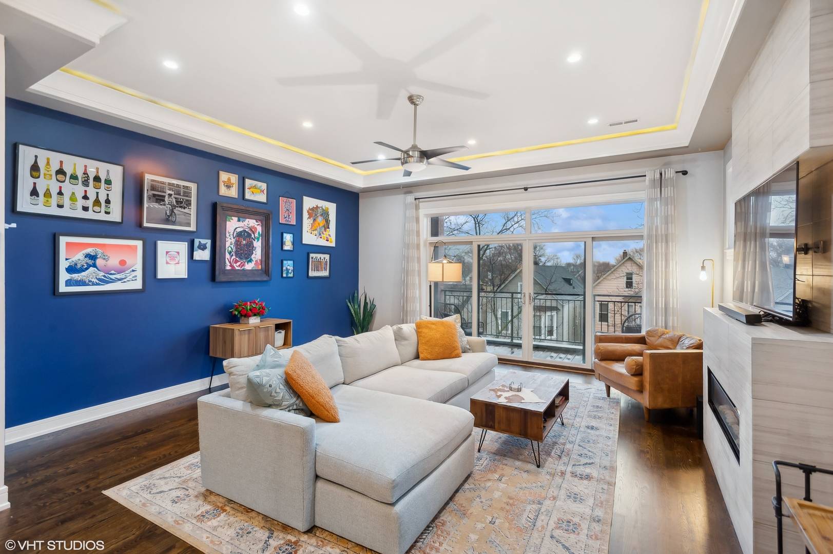 Chicago, IL 60618,3104 N Kimball AVE #3S