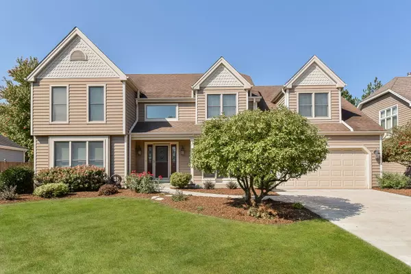 1N204 Redwing DR,  Wheaton,  IL 60188