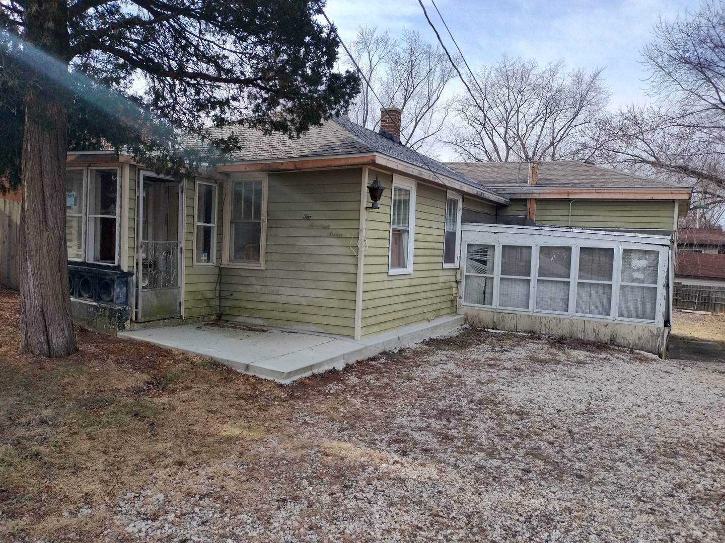 207 S Highland DR, Lakemoor, IL 60051