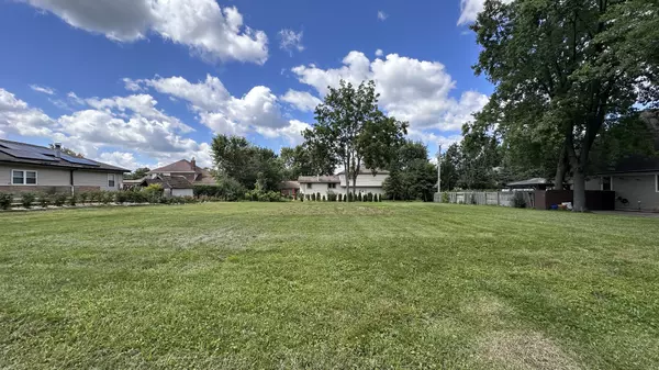 Burr Ridge, IL 60527,7240 Giddings AVE