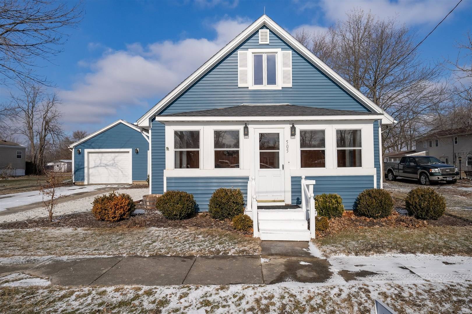 Stanford, IL 61774,505 W North ST