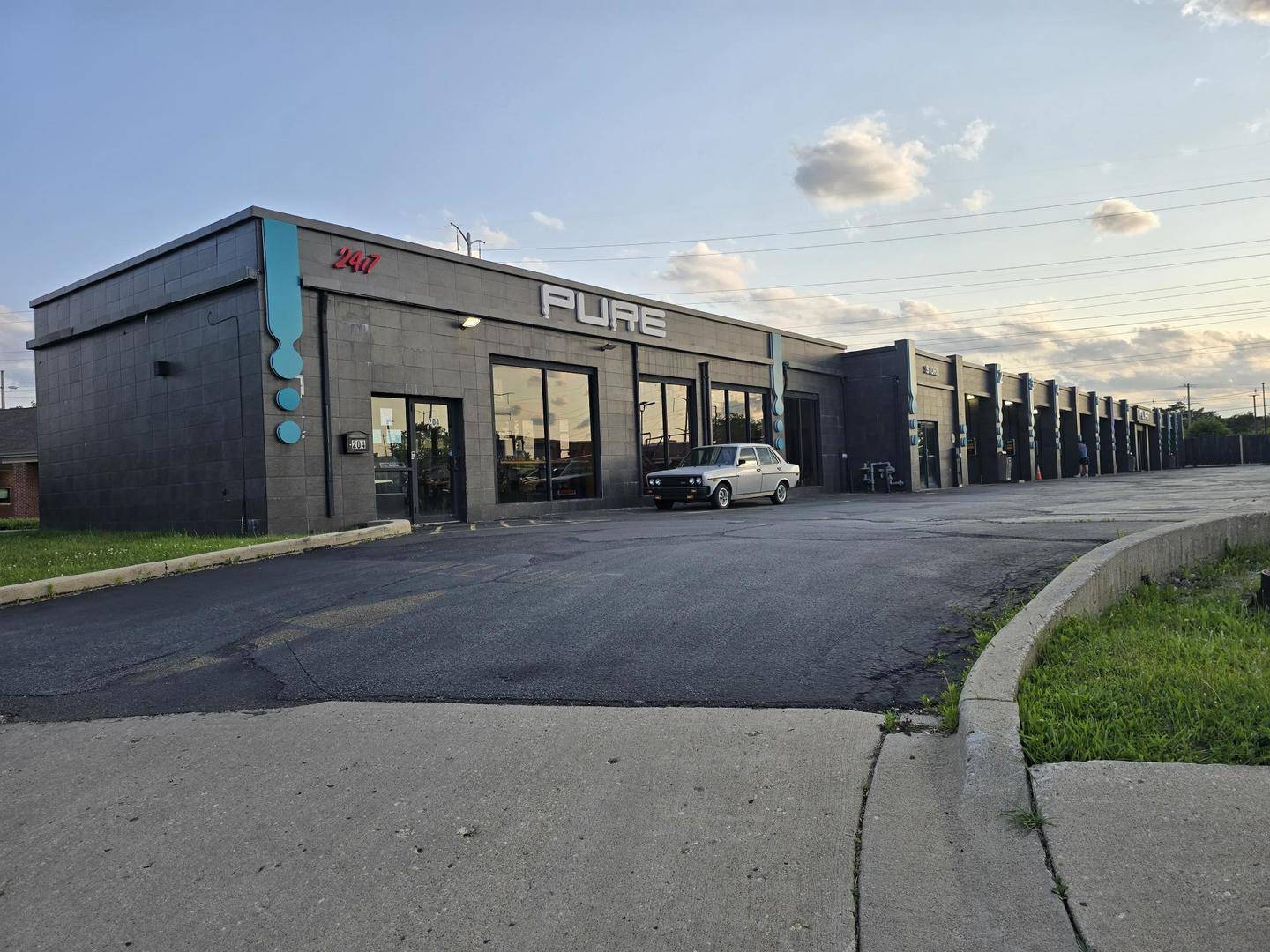 Northbrook, IL 60062,204 Skokie BLVD