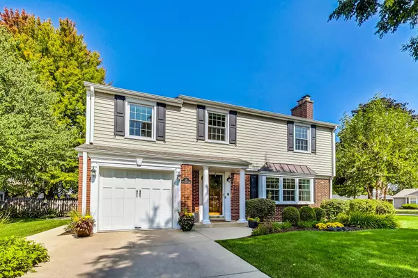 Mount Prospect, IL 60056,22 S Louis ST