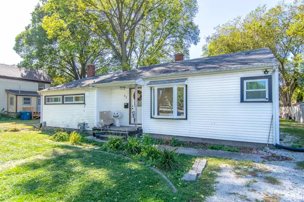 Momence, IL 60954,33 Hill ST
