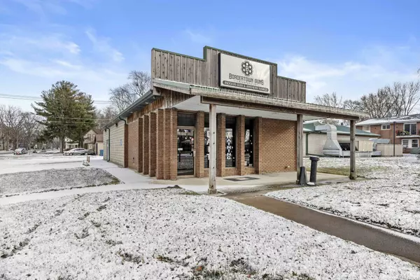 110 Gladiolus ST, Momence, IL 60954