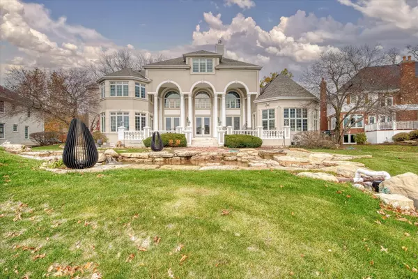 St. Charles, IL 60174,4206 Royal Fox DR