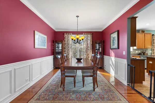 Elgin, IL 60123,2031 Padua DR