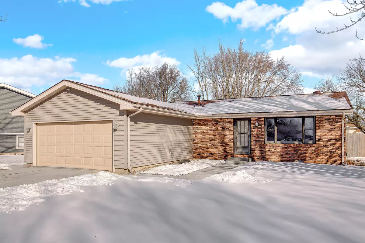 Bradley, IL 60915,1122 Pheasant DR