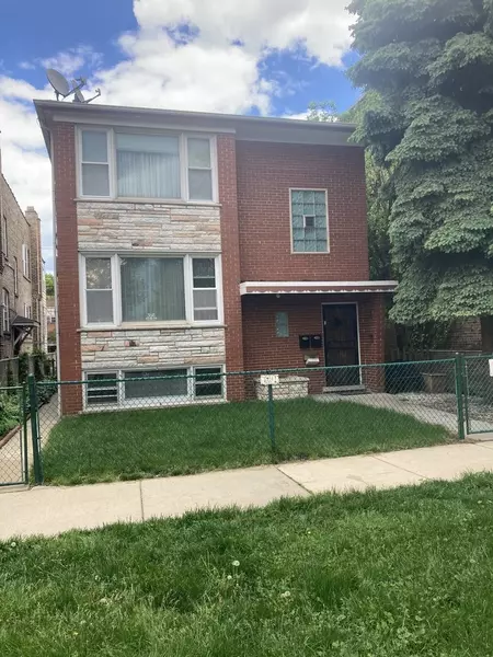 3805 N Christiana AVE #1, Chicago, IL 60618