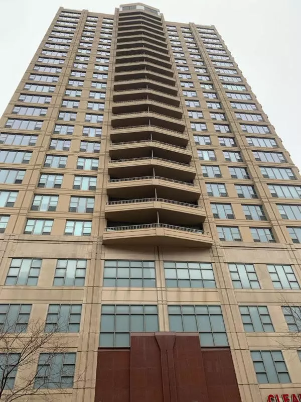 200 N JEFFERSON ST #907, Chicago, IL 60661