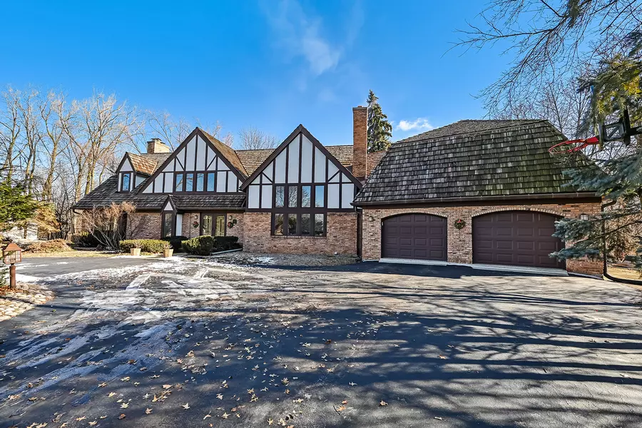 803 MERRY LN, Oak Brook, IL 60523